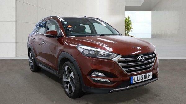 Hyundai Tucson 2.0 Crdi Premium Se 4Wd Euro 6 Red