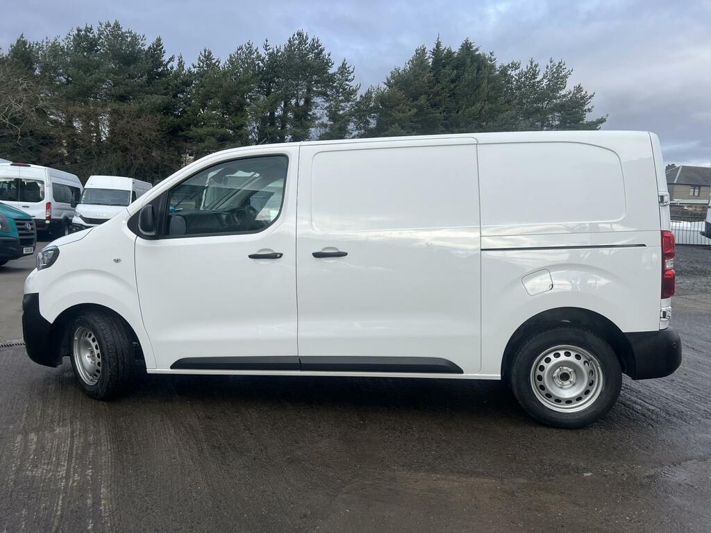 Peugeot Expert 2.0 Bluehdi 1400 Professional Standard Panel Van 6 FV21CHO White #3