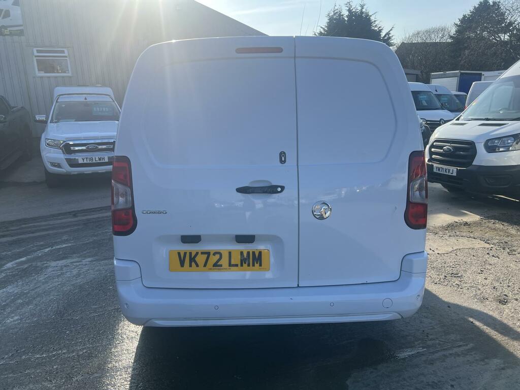 Vauxhall Combo 1.5 Turbo D 2300 Sportive Panel Van 6Dr Man VK72LMM White #5