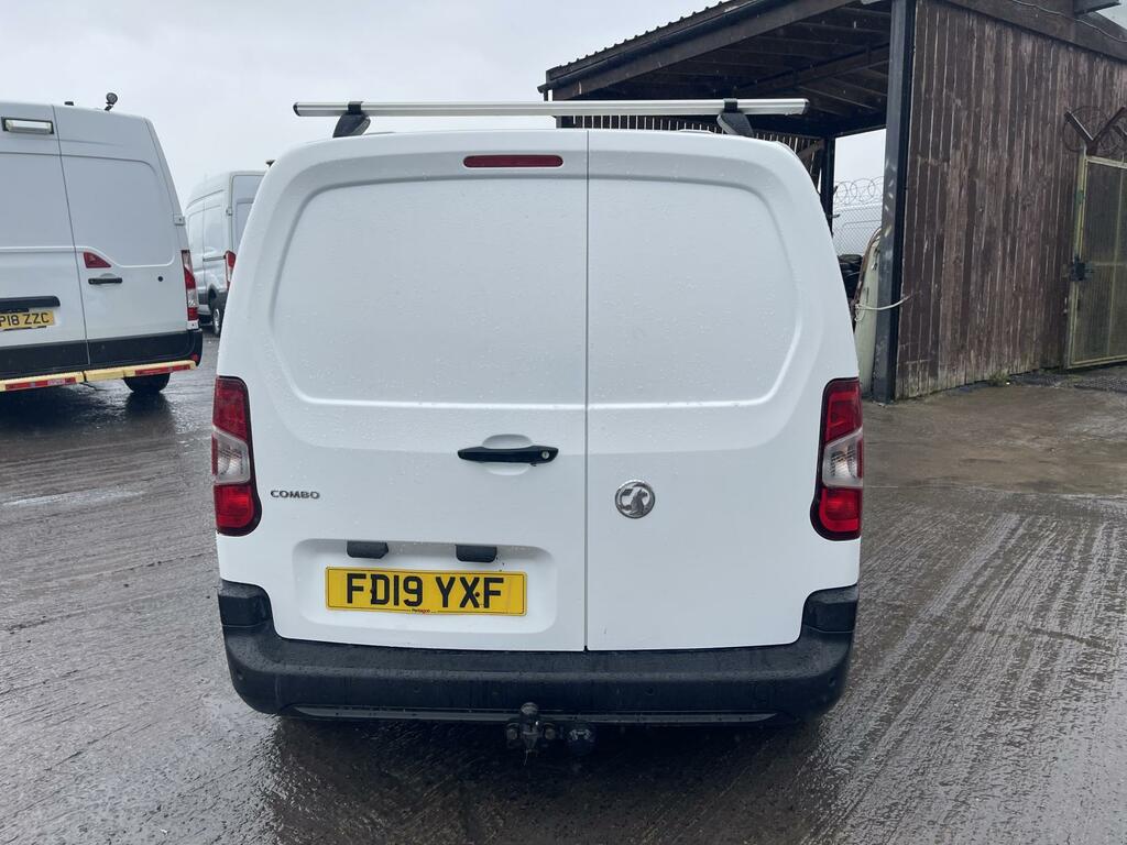 Vauxhall Combo 1.6 Turbo D 2000 Edition Panel Van Manu FD19YXF White #3