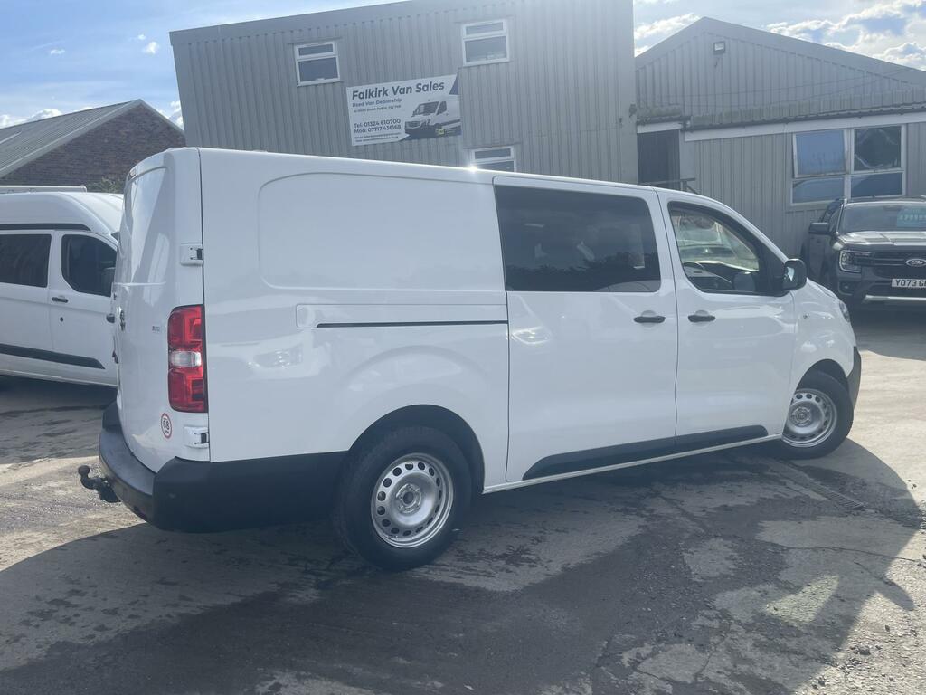 Vauxhall Vivaro 2.0 Turbo D 3100 Dynamic Crew Van Double Cab 6Dr D FG72EEW White #5