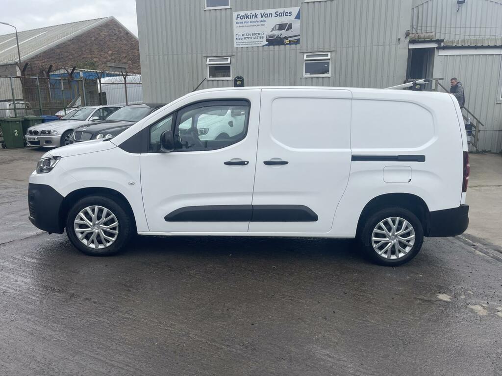 Citroen Berlingo 1.5 Bluehdi 950 Enterprise XL Pro Panel Van 6Dr Di LB71EDO White #4