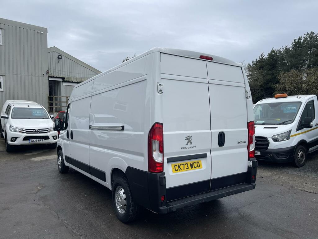 Peugeot Boxer 2.2 Bluehdi 335 Professional Premium Panel Van 5 CK73WCO White #4