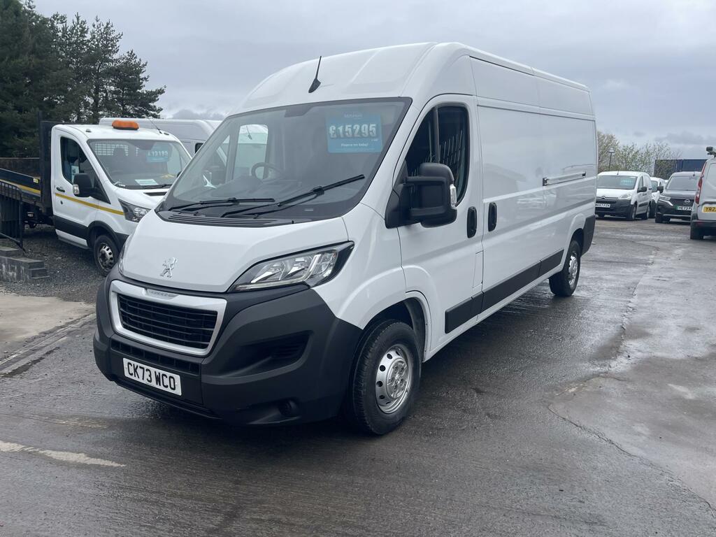 Peugeot Boxer 2.2 Bluehdi 335 Professional Premium Panel Van 5 CK73WCO White #2