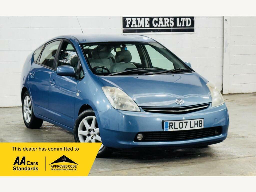Toyota Prius 1.5 T Spirit Cvt Blue