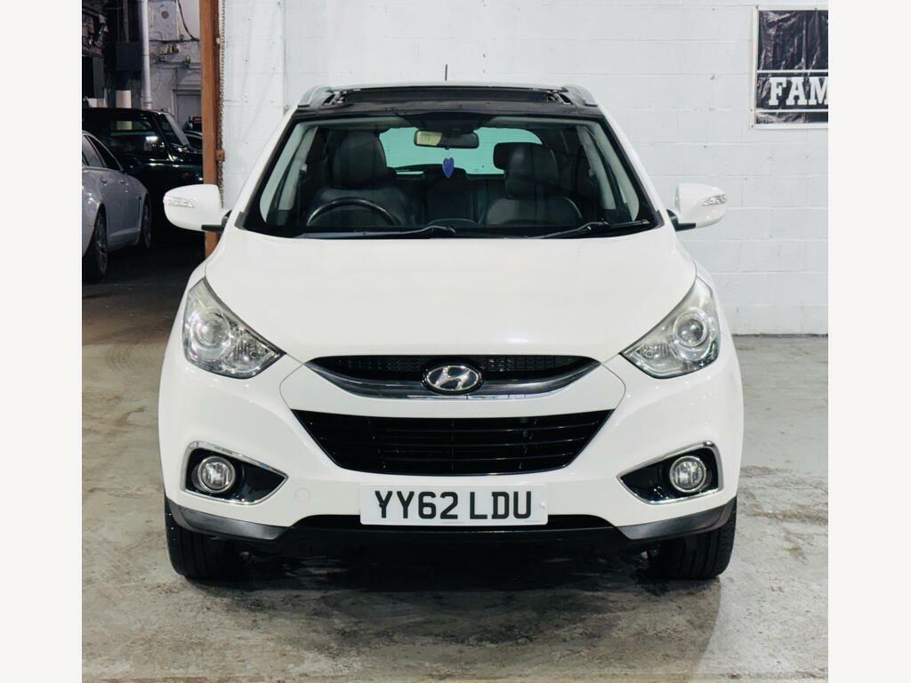 Hyundai Ix35 2.0 Crdi Premium 4Wd Euro 5 White #2