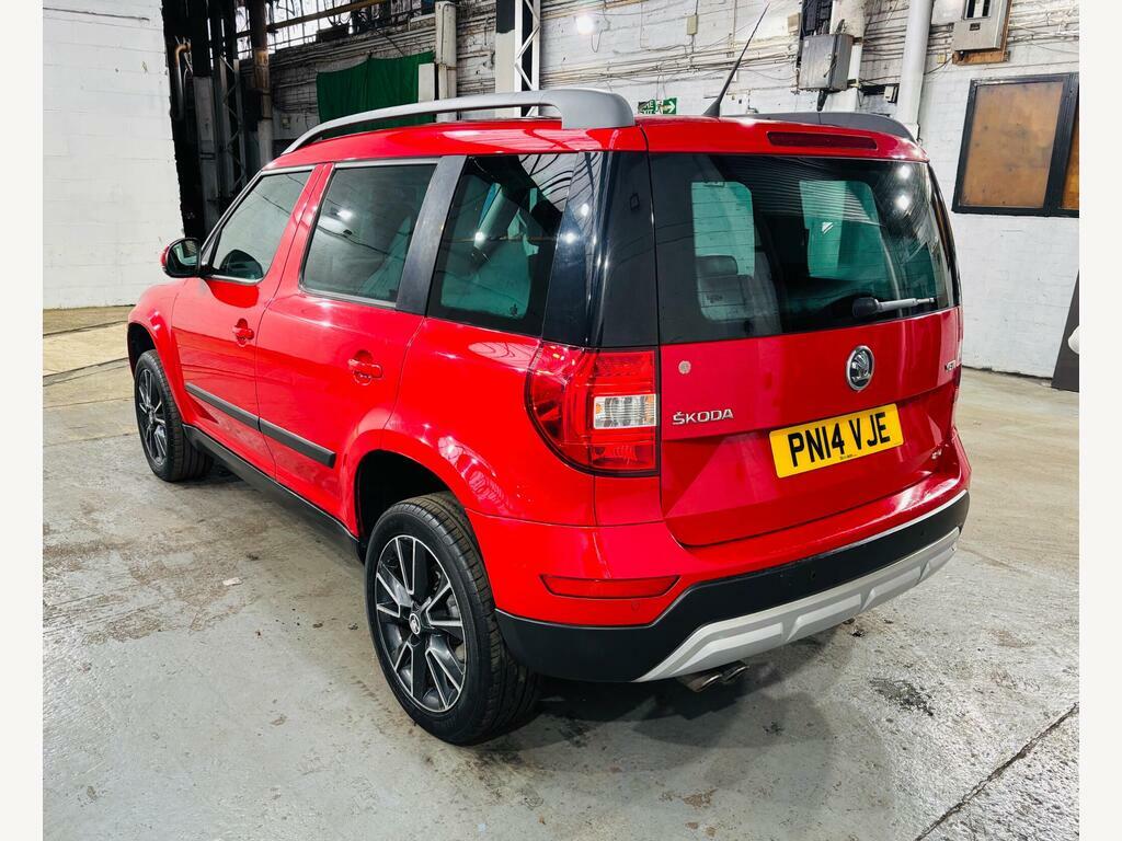 Skoda Yeti 2.0 Tdi Elegance Outdoor Dsg 4Wd Euro 5 PN14VJE Red #6