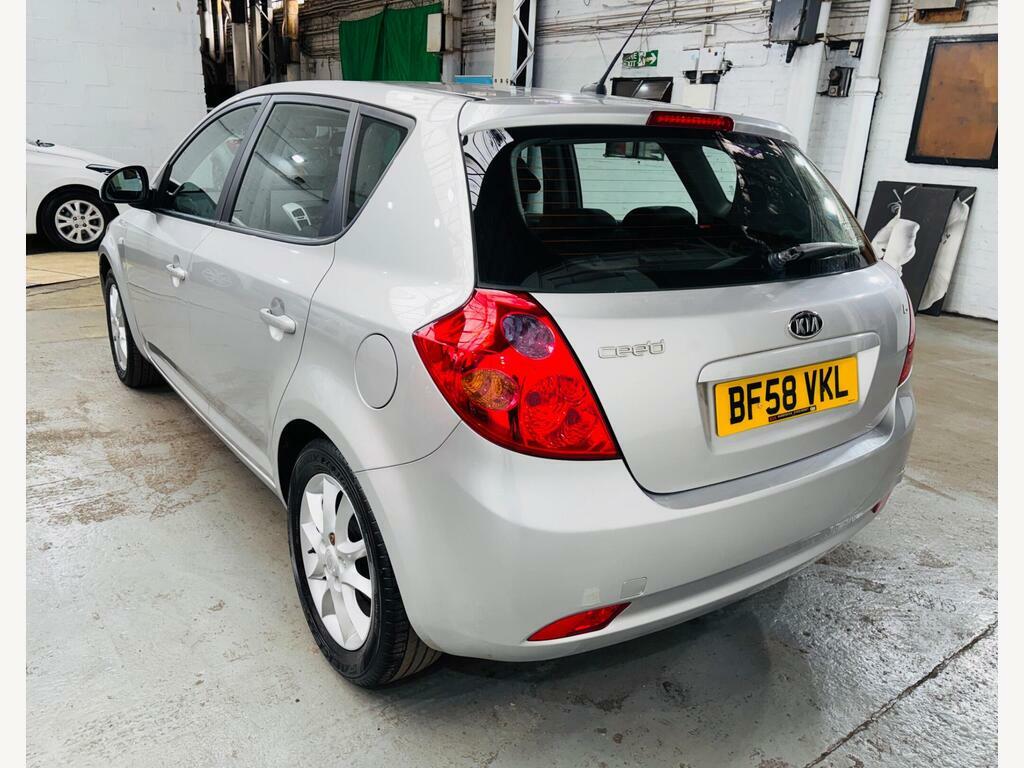 Kia Ceed Hatchback 1.6 Sr7 200858 Black #6