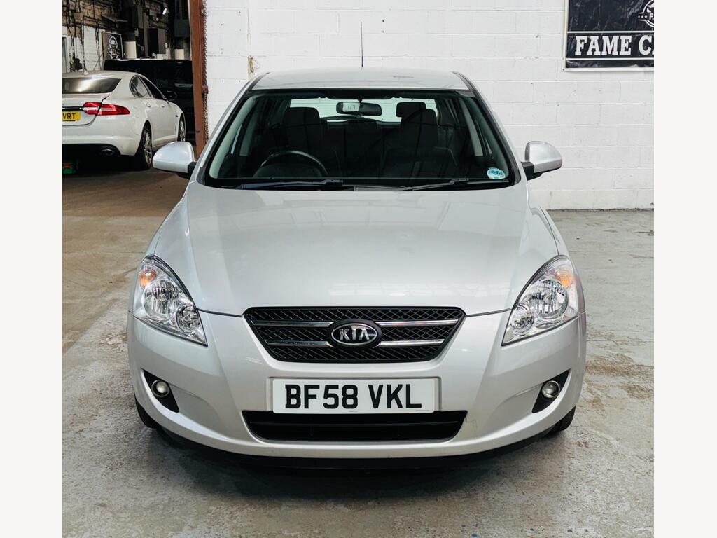 Kia Ceed Hatchback 1.6 Sr7 200858 Black #2