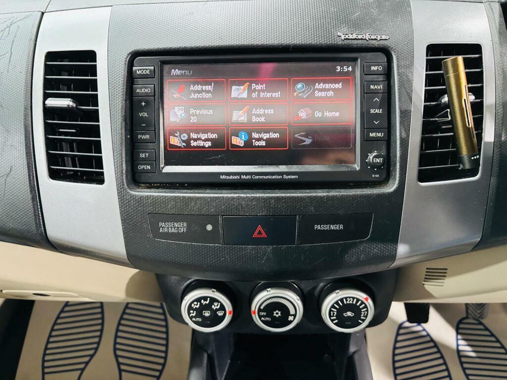 Mitsubishi Outlander Elegance Silver #21