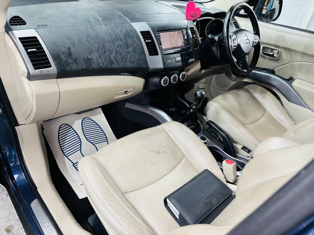 Mitsubishi Outlander Elegance Silver #12