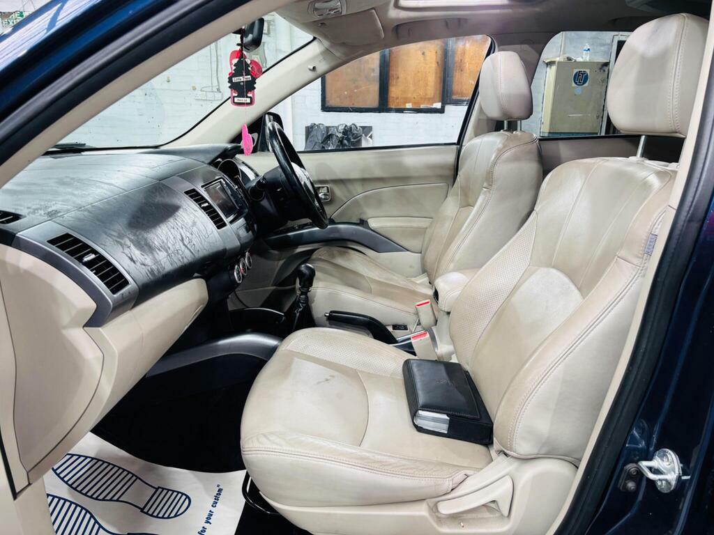 Mitsubishi Outlander Elegance Silver #13