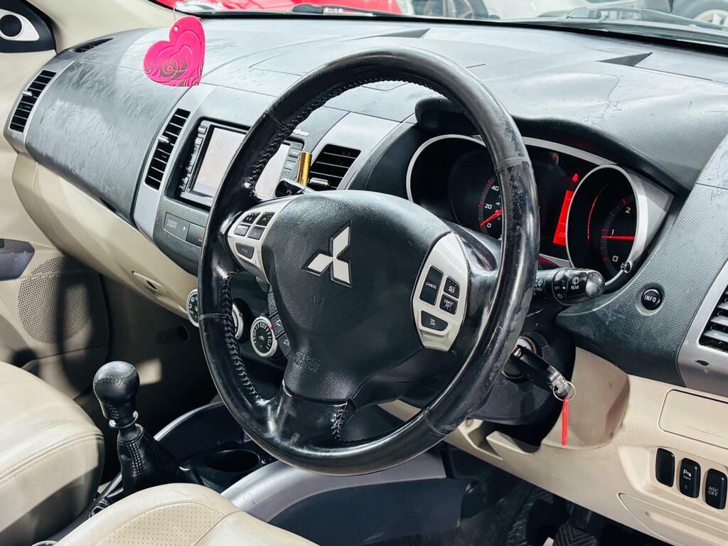 Mitsubishi Outlander Elegance Silver #10