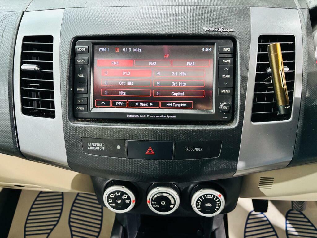 Mitsubishi Outlander Elegance Silver #22