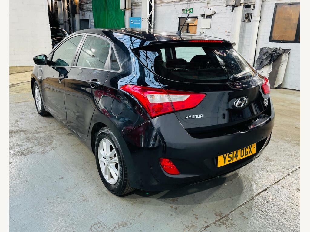 Hyundai I30 1.6 Crdi Active Euro 5 YS14OGX Black #6