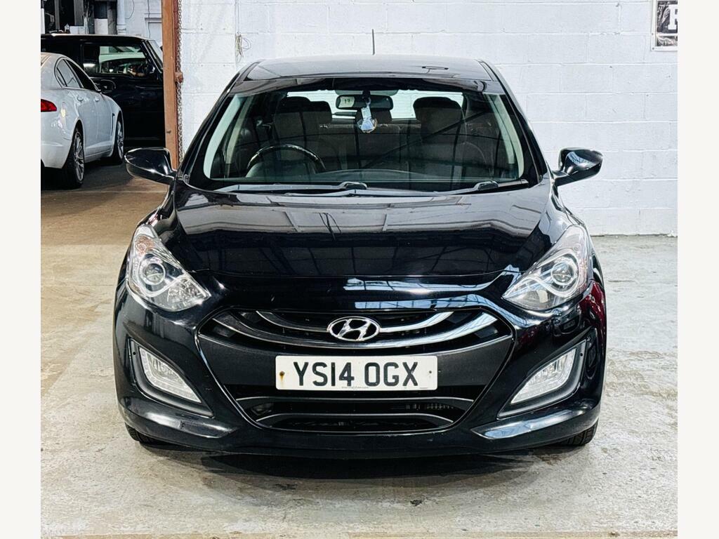 Hyundai I30 1.6 Crdi Active Euro 5 YS14OGX Black #2