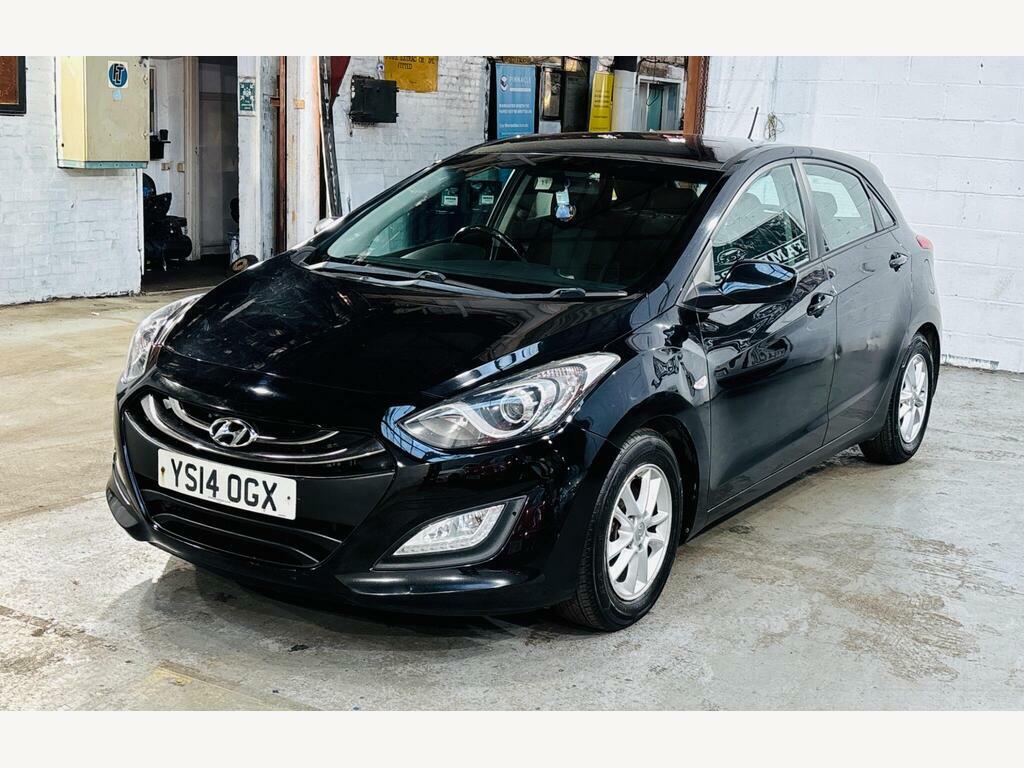 Hyundai I30 1.6 Crdi Active Euro 5 YS14OGX Black #3