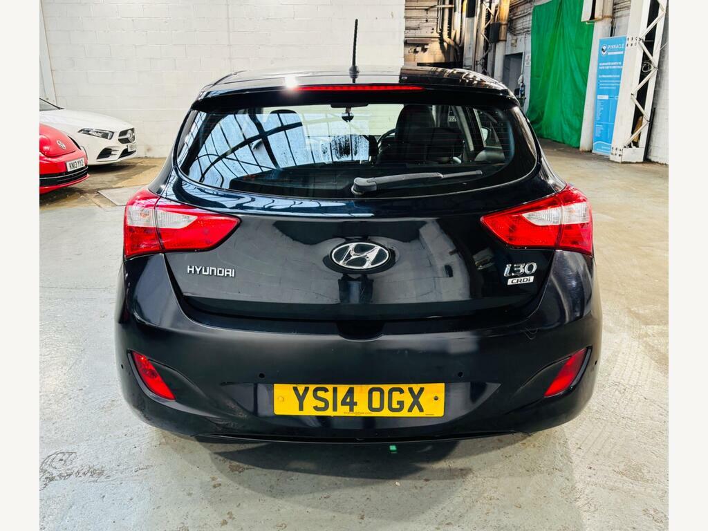 Hyundai I30 1.6 Crdi Active Euro 5 YS14OGX Black #5