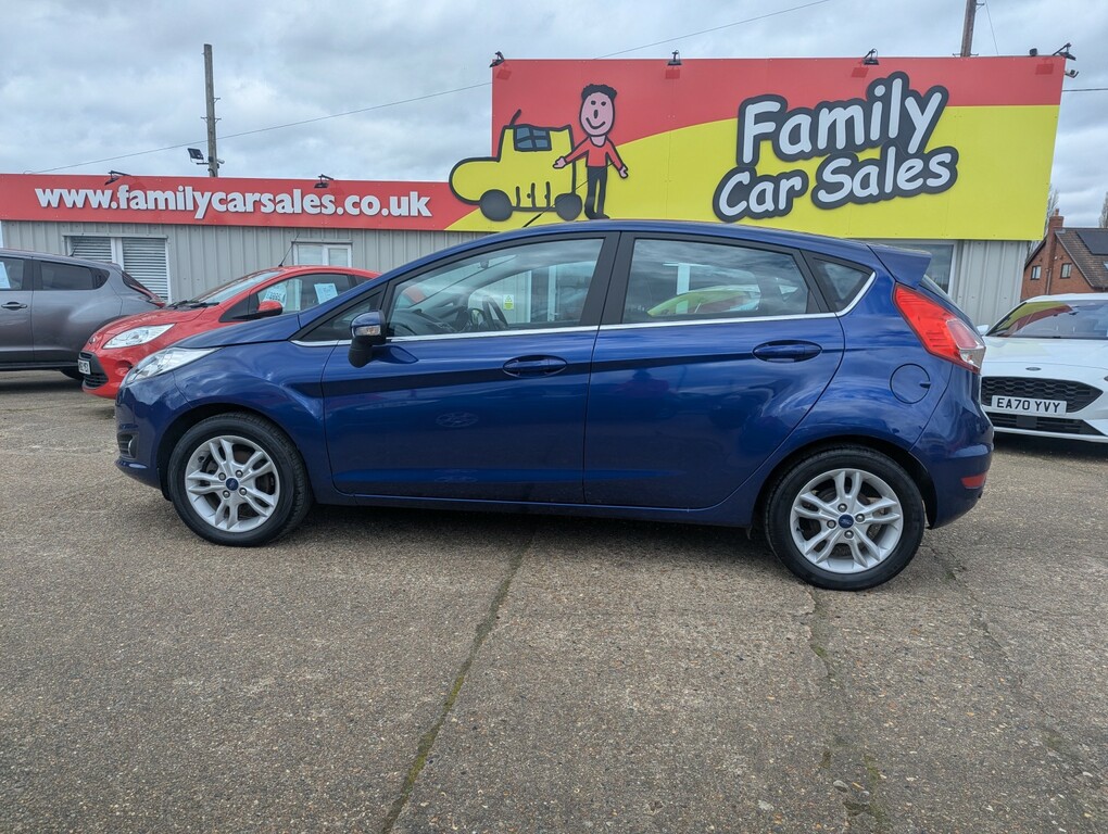 Ford Fiesta Hatchback 1.6 Zetec 201414 Blue #2