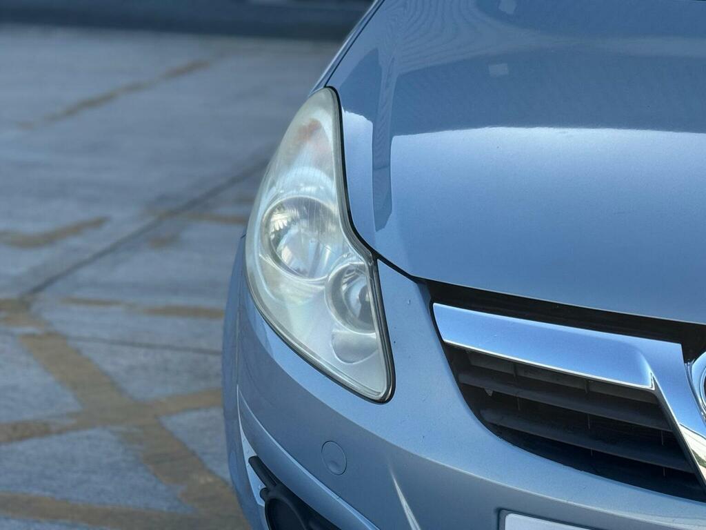 Vauxhall Corsa Hatchback 1.2I 16V Club 200707 Blue #6
