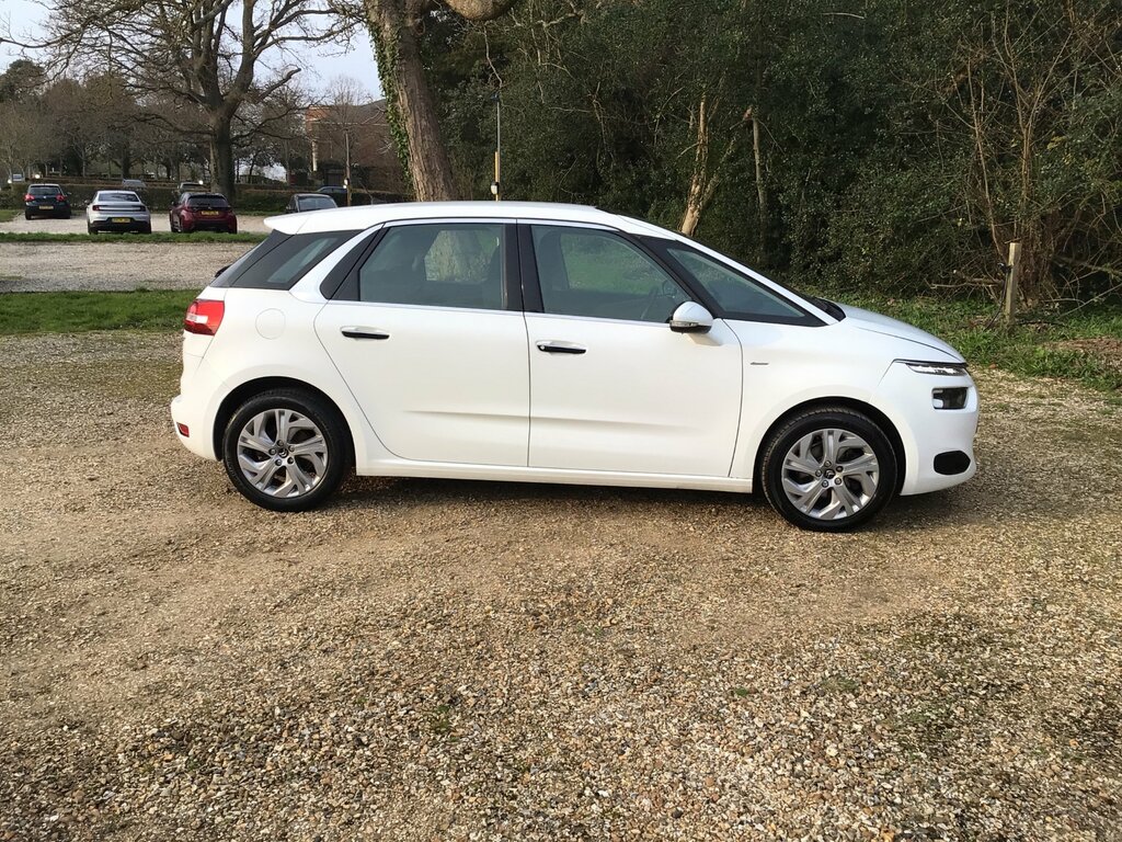 Citroen C4 Picasso 1.6 E-hdi Airdream Exclusive Mpv Etg6 E White #3