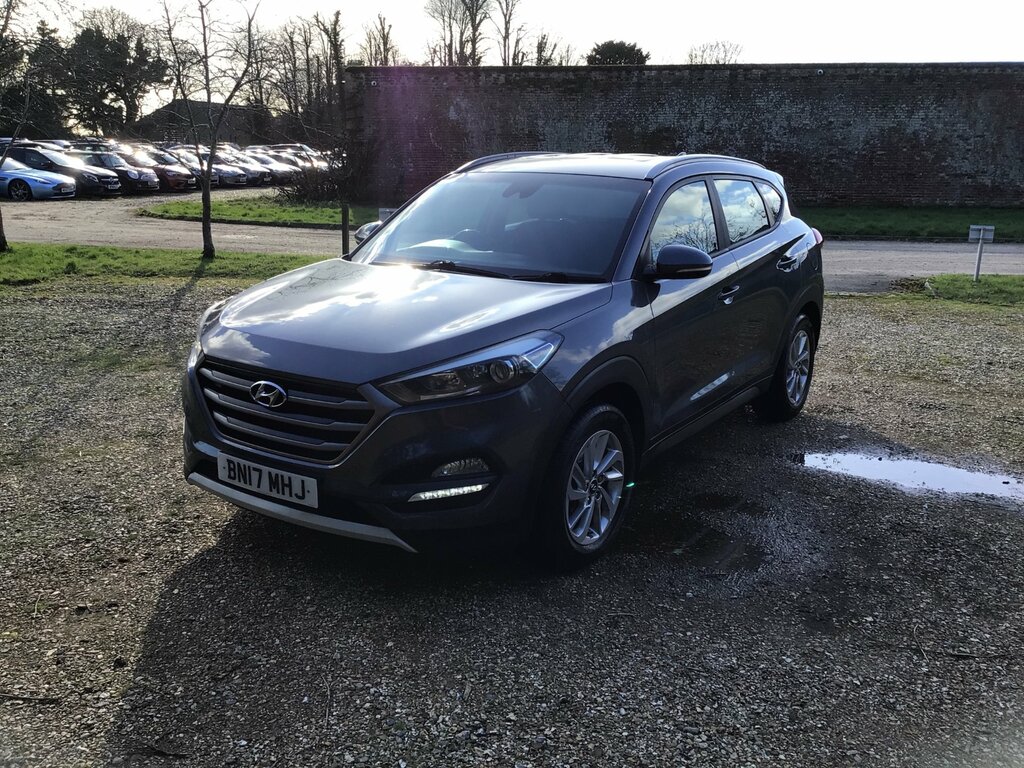 Hyundai Tucson 1.7 Crdi Blue Drive Se Nav Suv Dct Euro BN17MHJ Grey #5