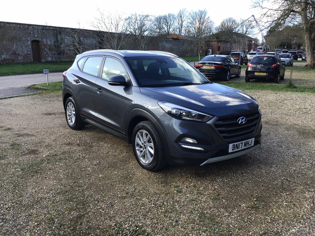 Hyundai Tucson 1.7 Crdi Blue Drive Se Nav Suv Dct Euro Grey