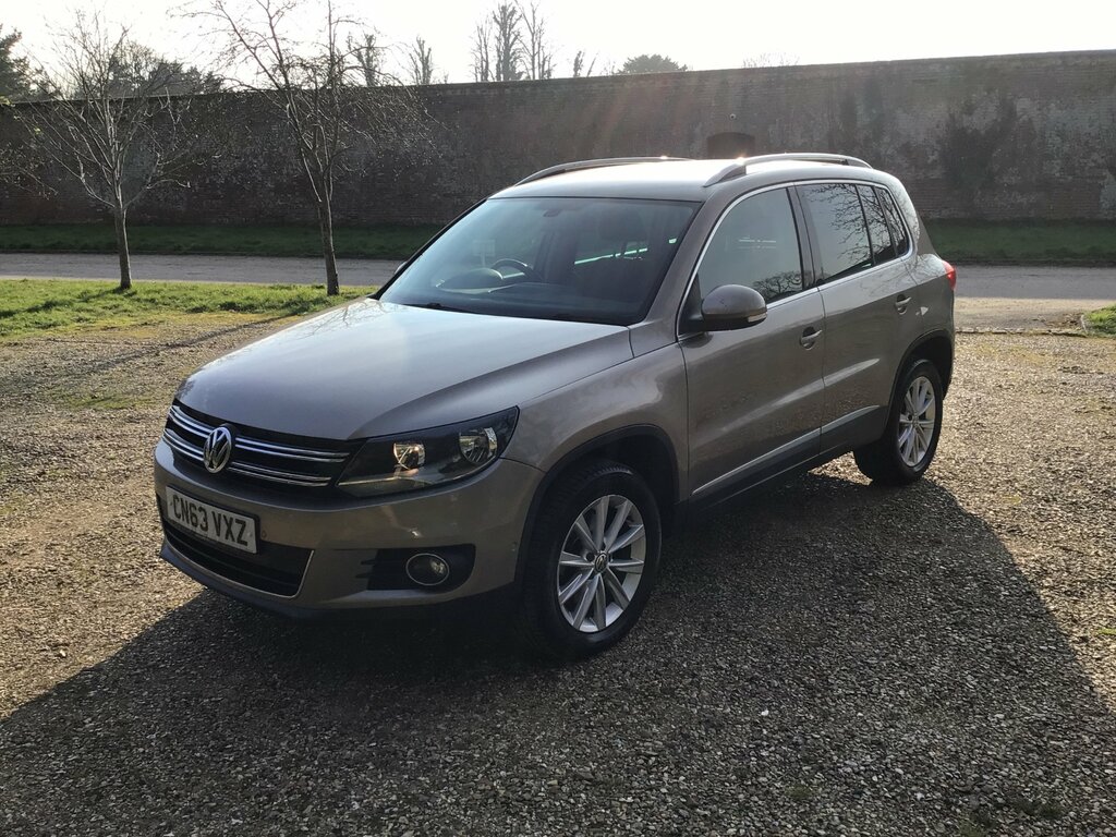 Volkswagen Tiguan 2.0 Tdi Bluemotion Tech Se Suv Dsg 4Wd CN63VXZ Beige #5