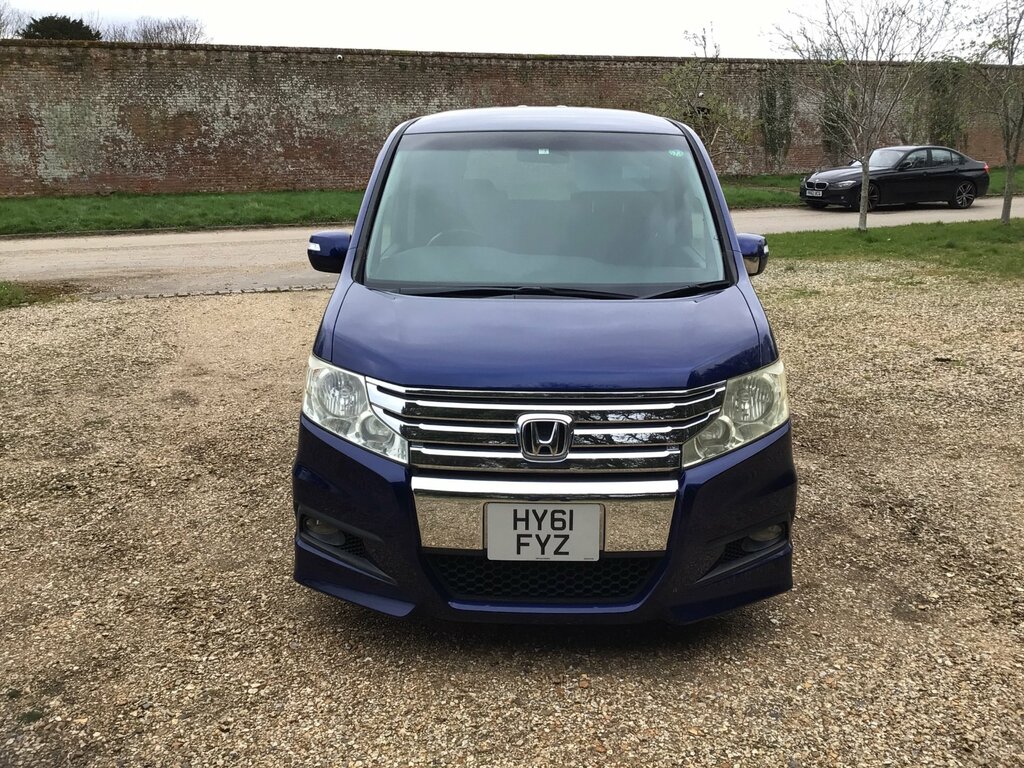 Honda StepWagon Mpv Blue #4