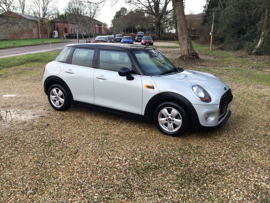 Mini Hatch 1.5 Cooper D Hatchback Euro 6 S BK16YNC Silver #2