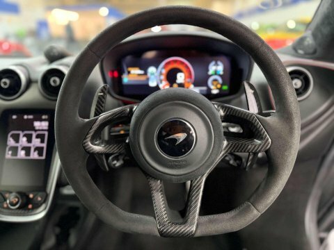 McLaren 570S  Silver #25