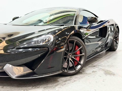 McLaren 570S  Silver #11