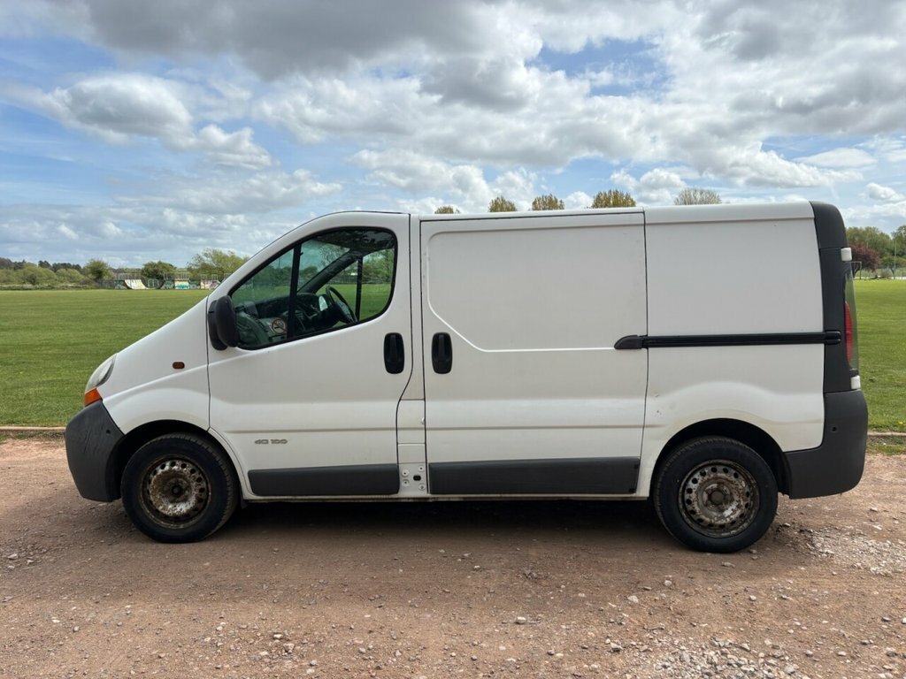 Renault Trafic Mpv VF55EXG White #3