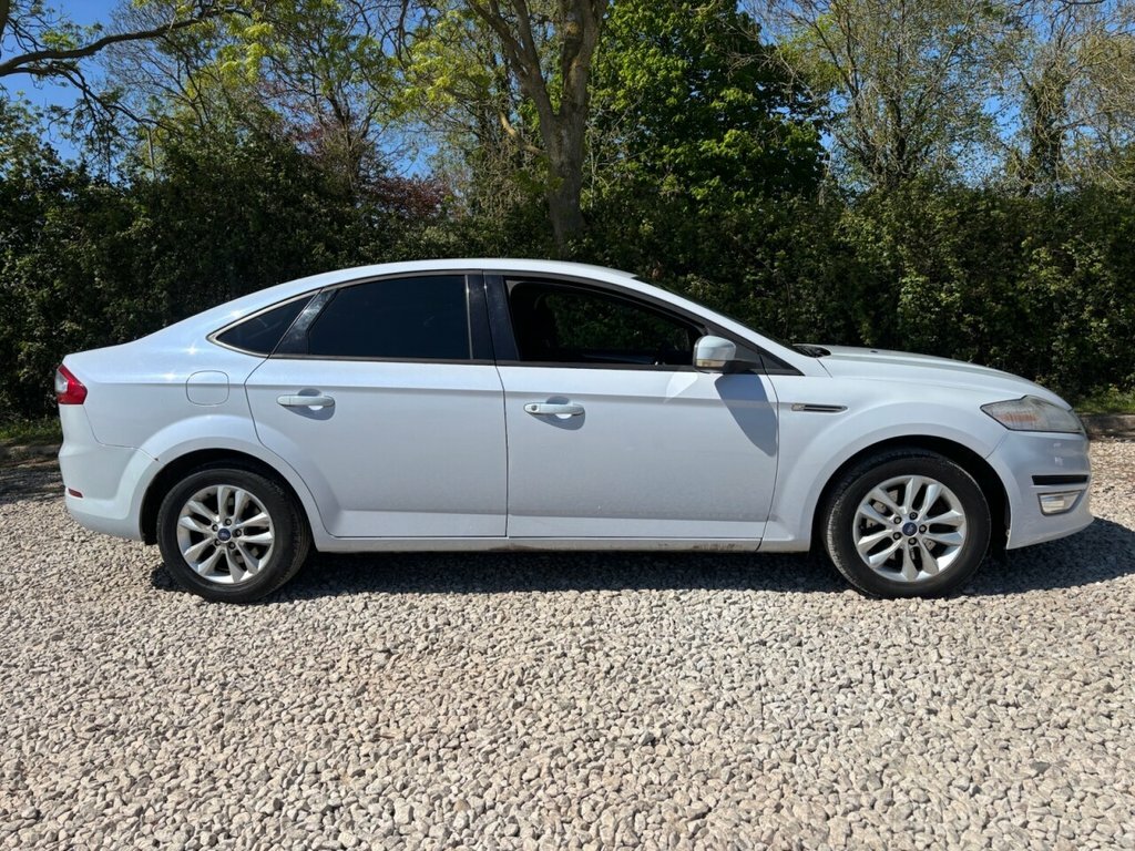 Ford Mondeo Zetec FG11NDL White #2