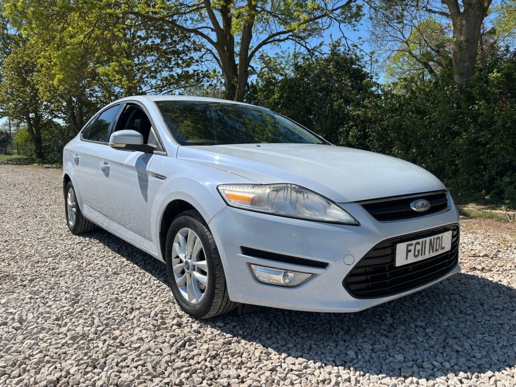 Ford Mondeo Zetec White