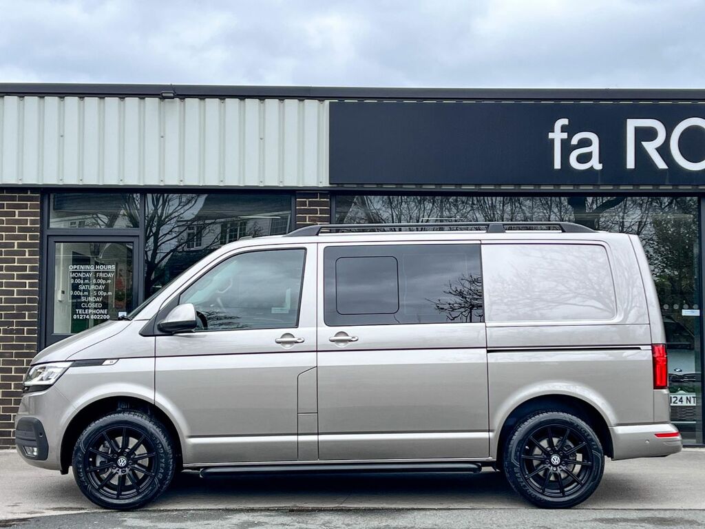 Volkswagen Transporter 2.0 Bitdi T32 Highline Kombi Van 4Motion Dsg 204Ps CP70CDY #3