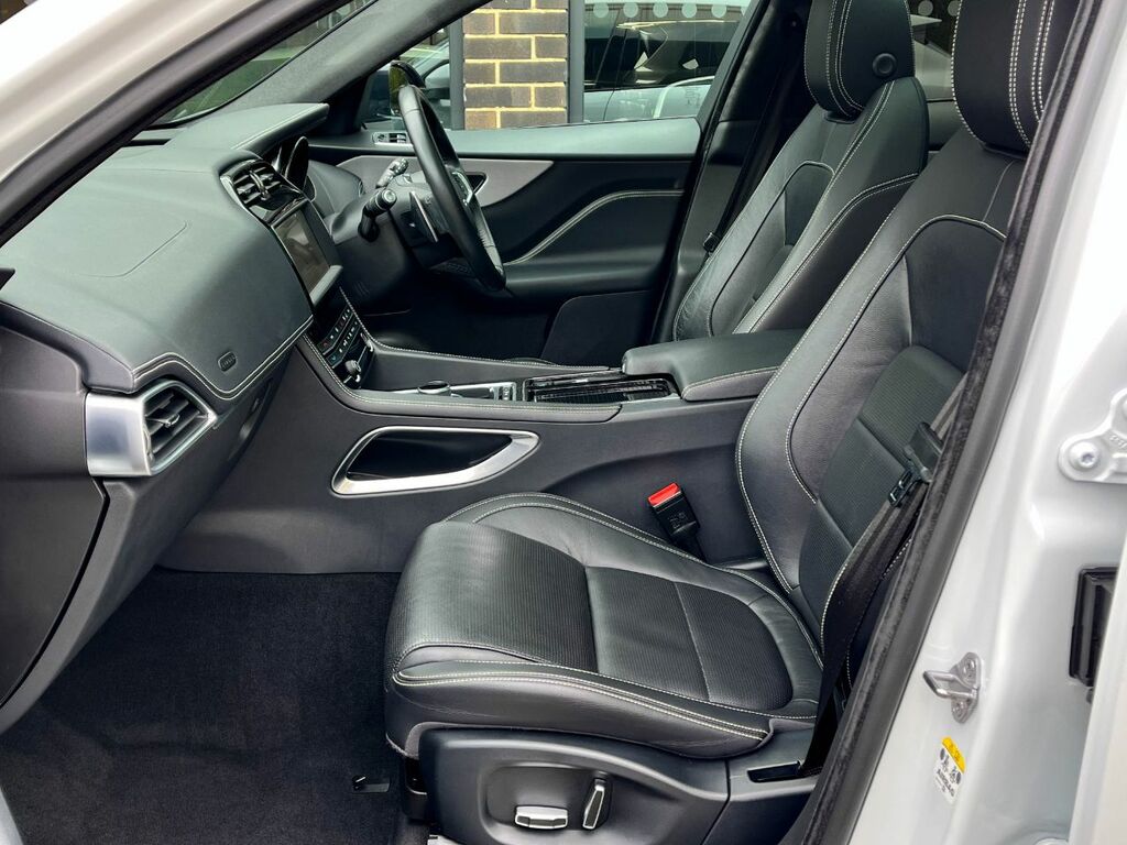 Jaguar F-Pace 2.0D R-sport Awd 180Ps BV19EGY White #6