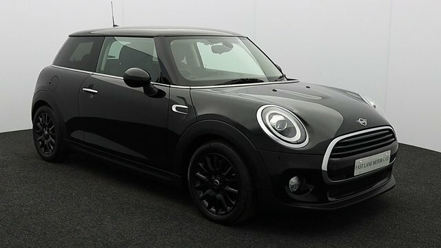 Mini Hatch 1.5 Cooper Classic Hatchback YS19XUB Black