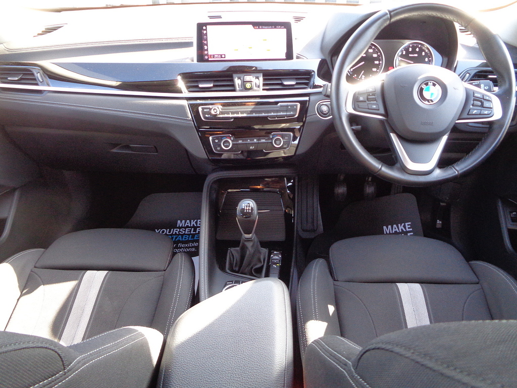 BMW X2 18I Sport White #3