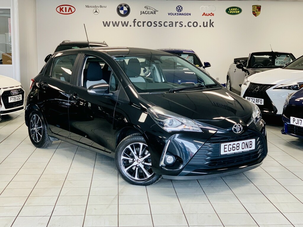 Toyota Yaris Hatchback 1.5 Vvt-i Icon Tech 201968 Black