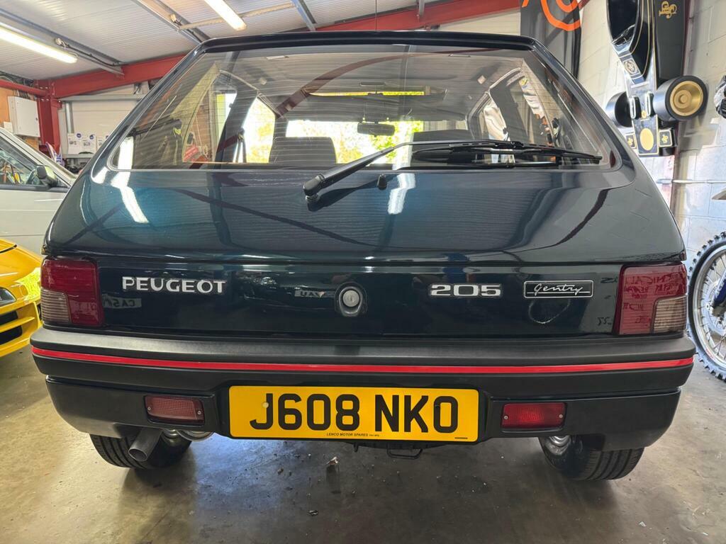 Peugeot 205 1.8D Grd  #8