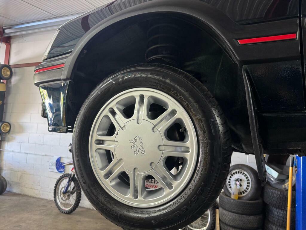 Peugeot 205 1.8D Grd  #19