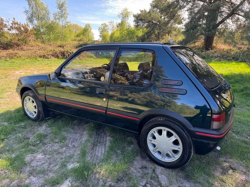 Peugeot 205 1.8D Grd  #40