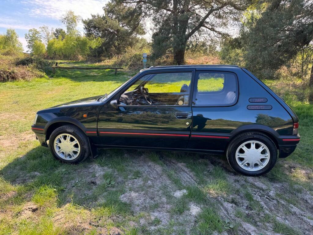 Peugeot 205 1.8D Grd  #39