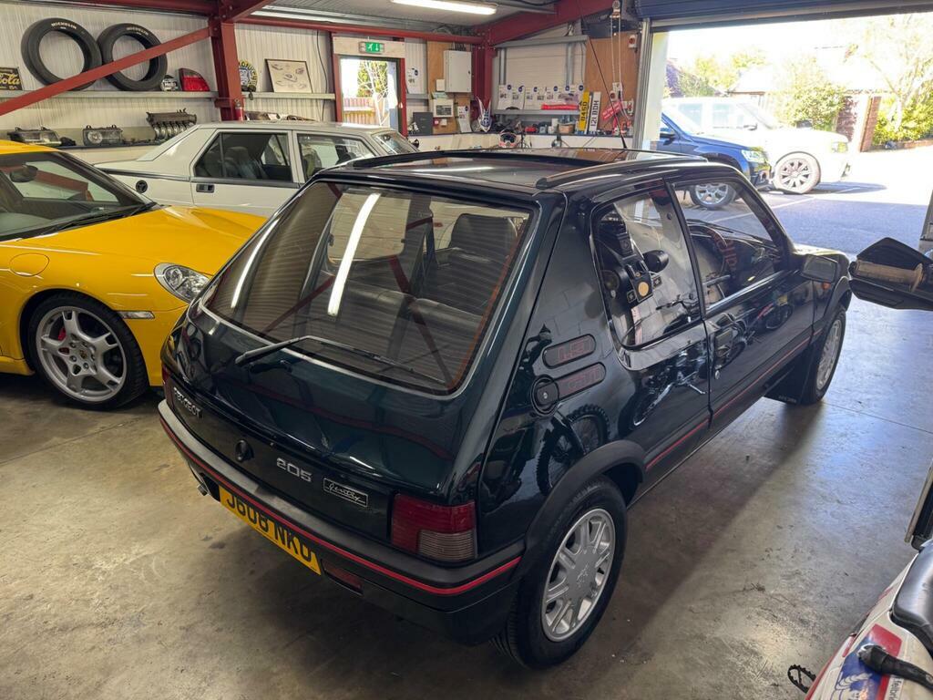 Peugeot 205 1.8D Grd  #15