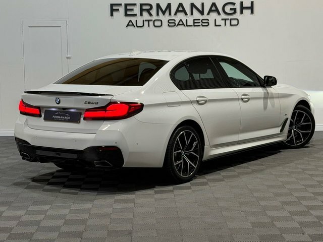 BMW 5 Series 2.0 520D Mht M Sport Saloon Hybrid Step HV72NFN White #6