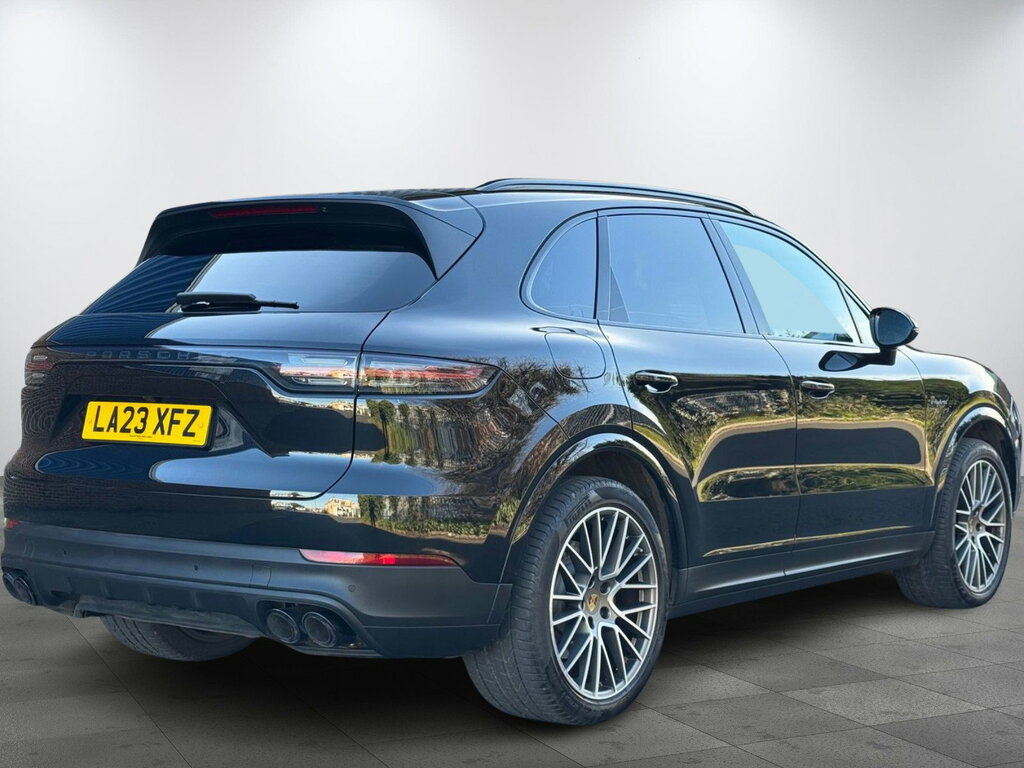 Porsche Cayenne 3.0 V6 E-hybrid 17.9Kwh Platinum Edition Suv P LA23XFZ Black #6