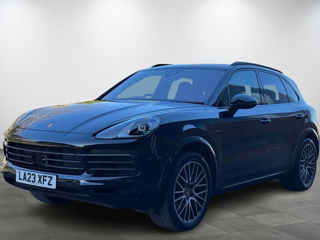 Porsche Cayenne 3.0 V6 E-hybrid 17.9Kwh Platinum Edition Suv P LA23XFZ Black #3