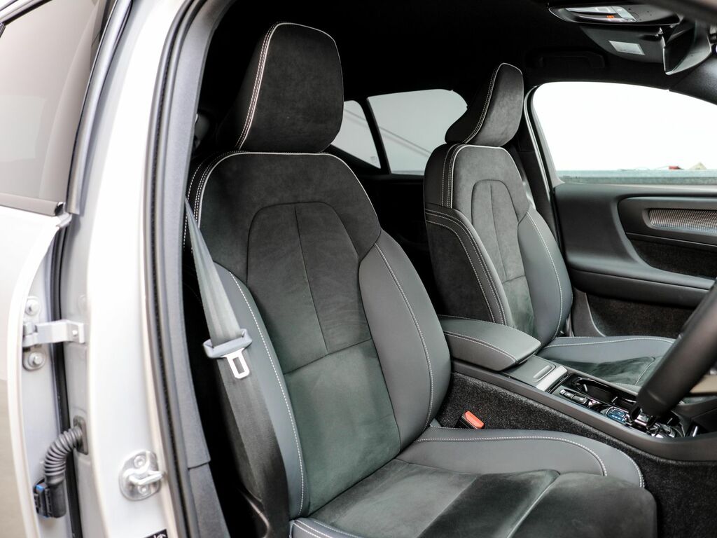 Volvo XC40 2.0L B4 Mhev Awd Hybrid Euro Silver #2