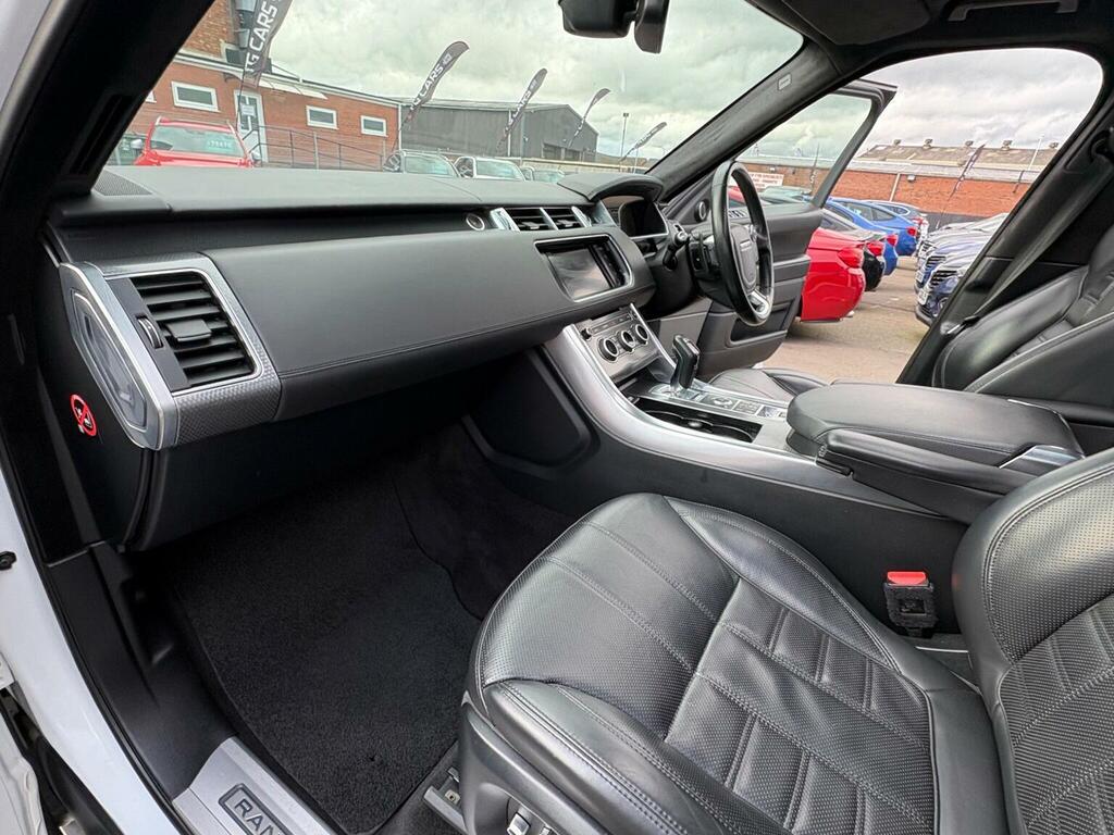 Land Rover Range Rover Sport Suv 3.0 Sd V6 Dynamic 4Wd Euro BV66RXZ White #4